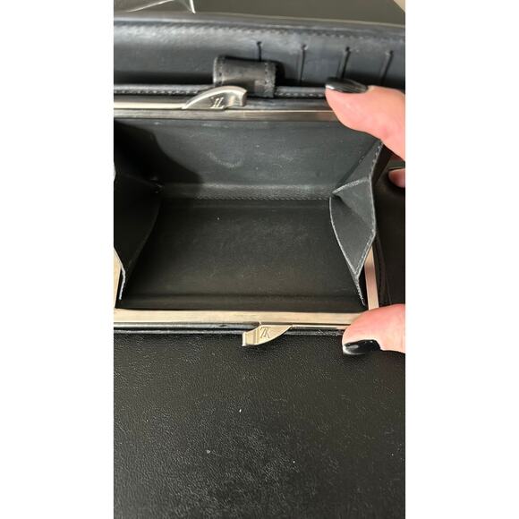 Louis Vuitton mat monogram wallet - Picture 4 of 6